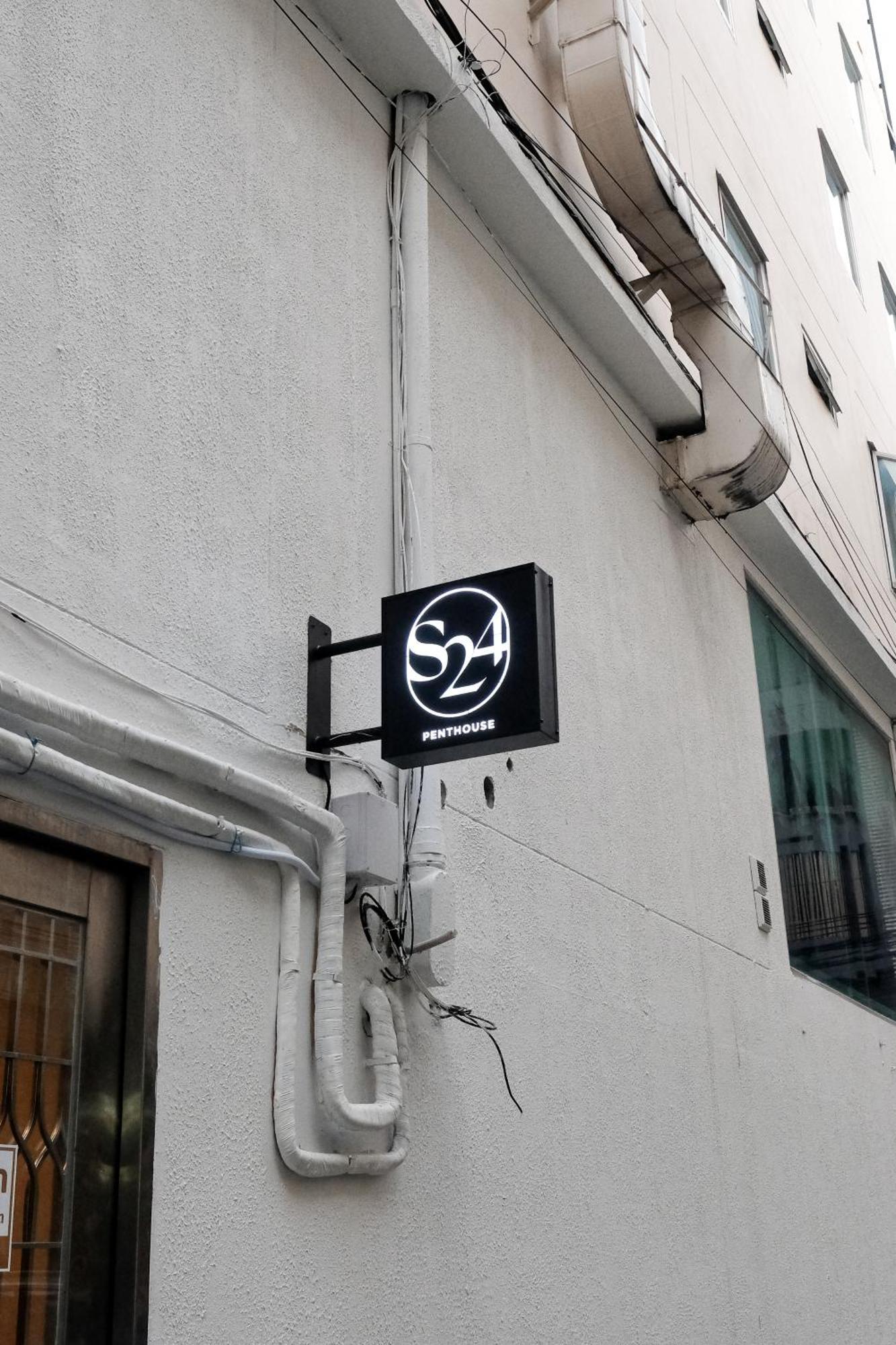 Upscale 3-bedroom 3-bathroom 1 Min To Bts Prompong Pangsapuri
